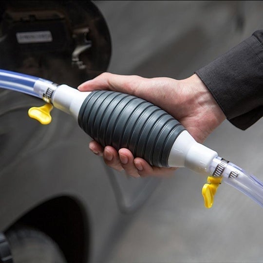 🔥 LIMITED-TIME 50% OFF! ⚙️ Multifunction Liquid Sucker – Manual Pump, 1-3m Tube, for Gas/Oil/Water 🚗